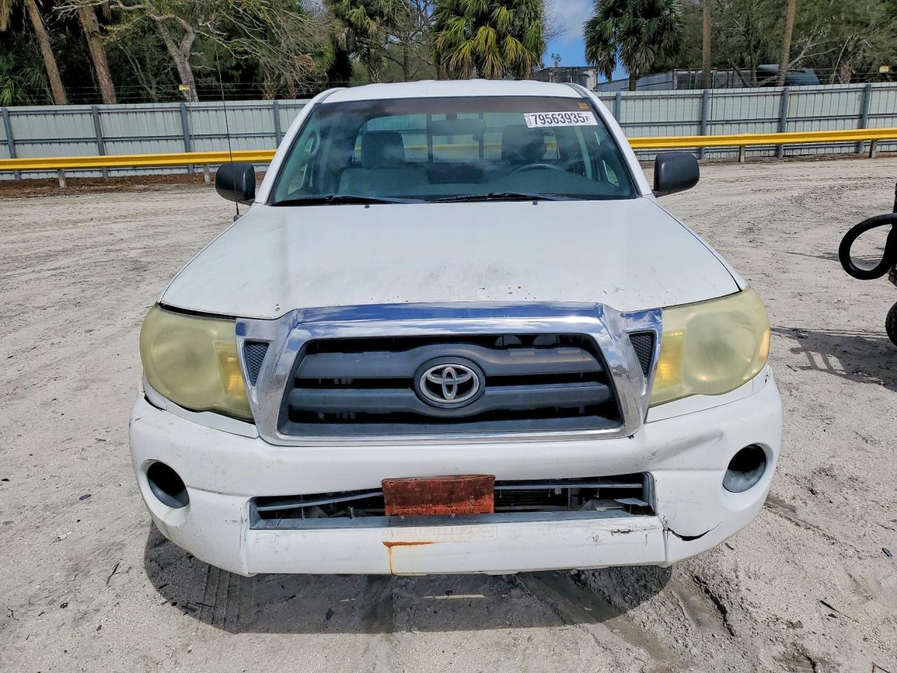 Toyota Tacoma Base