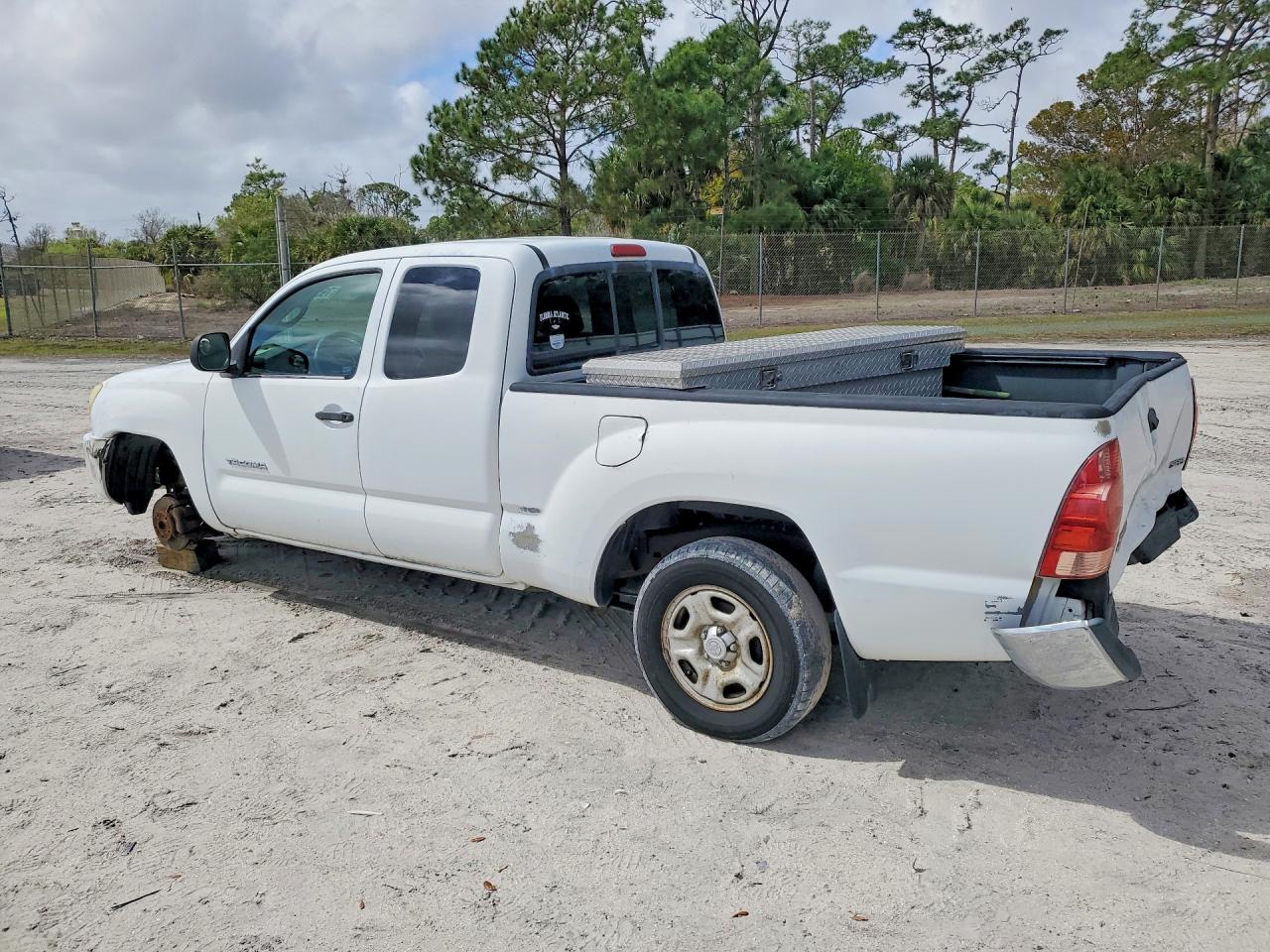 Toyota Tacoma Base