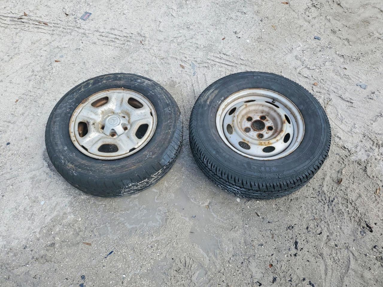 Toyota Tacoma Base
