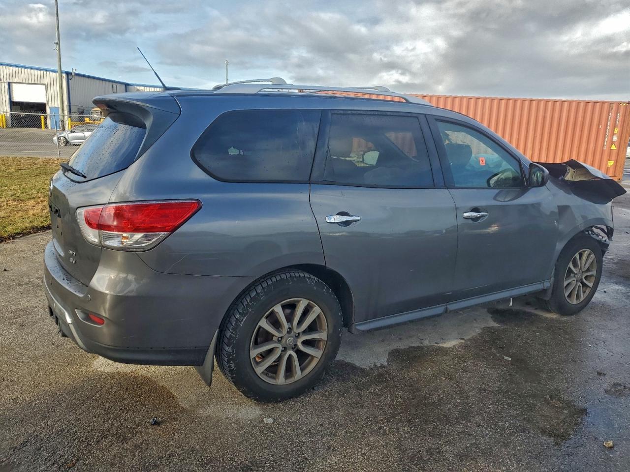 Nissan Pathfinder S
