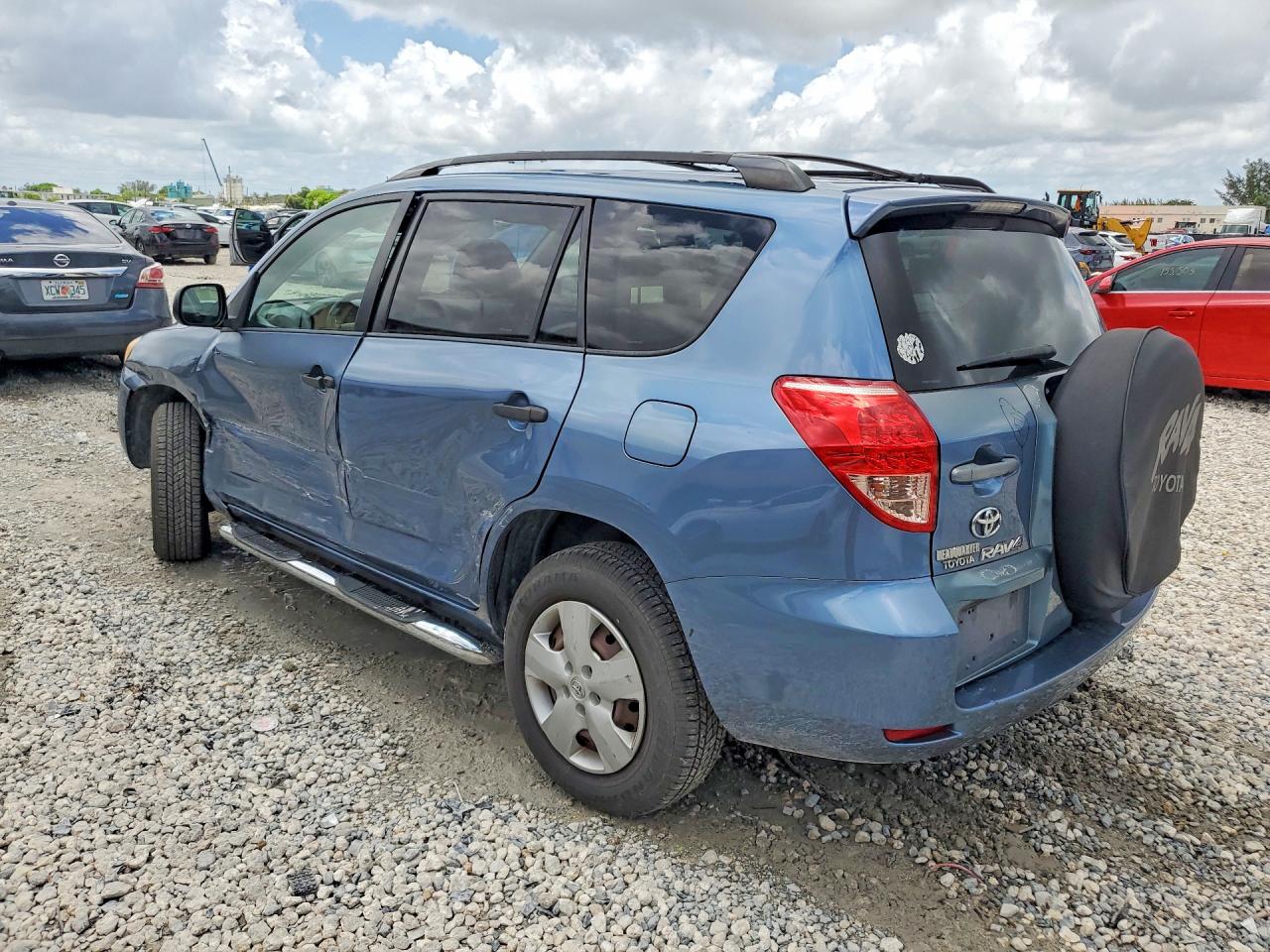 Toyota RAV4 Base