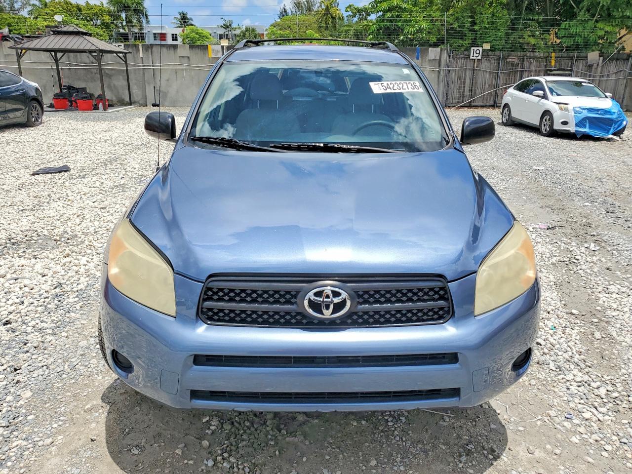 Toyota RAV4 Base