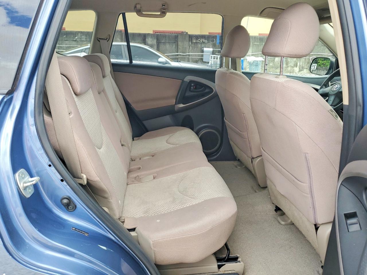Toyota RAV4 Base