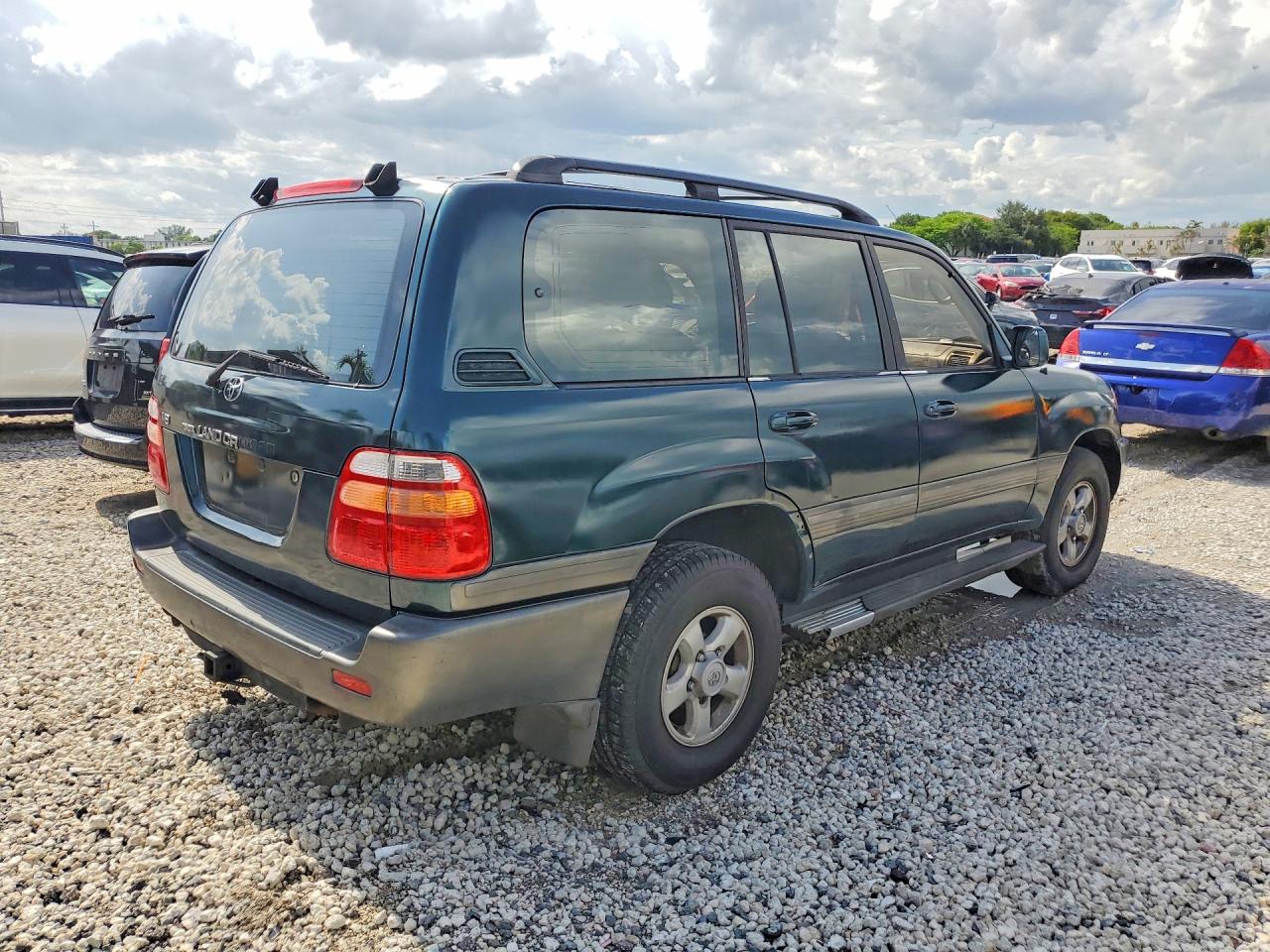 Toyota Land Cruis Base