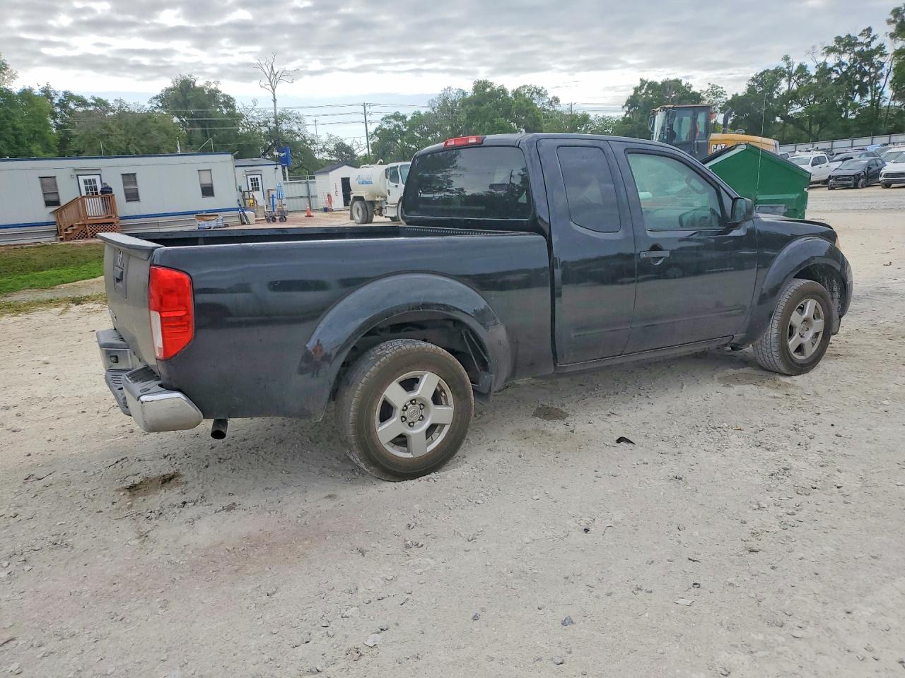Nissan Frontier S