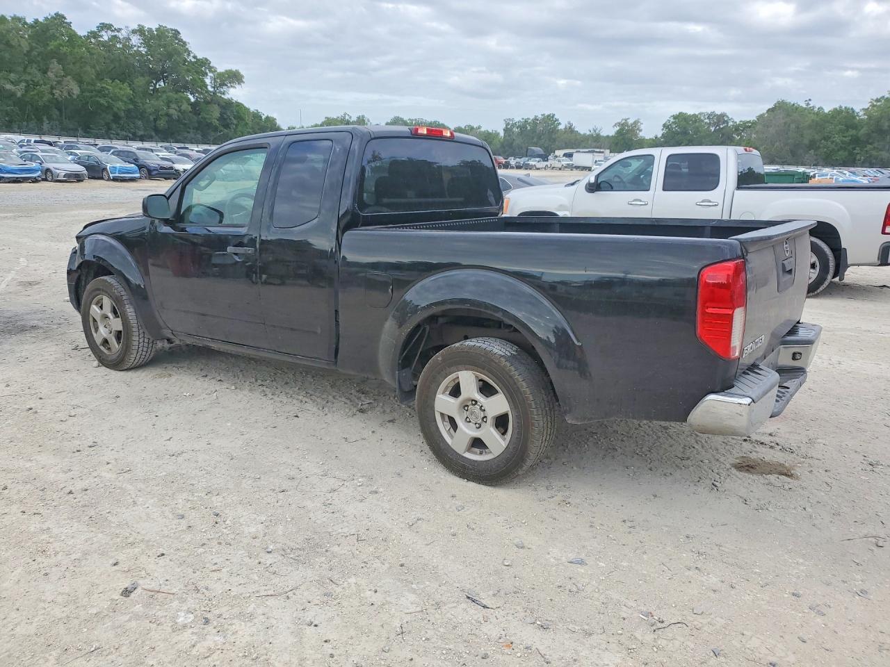 Nissan Frontier S