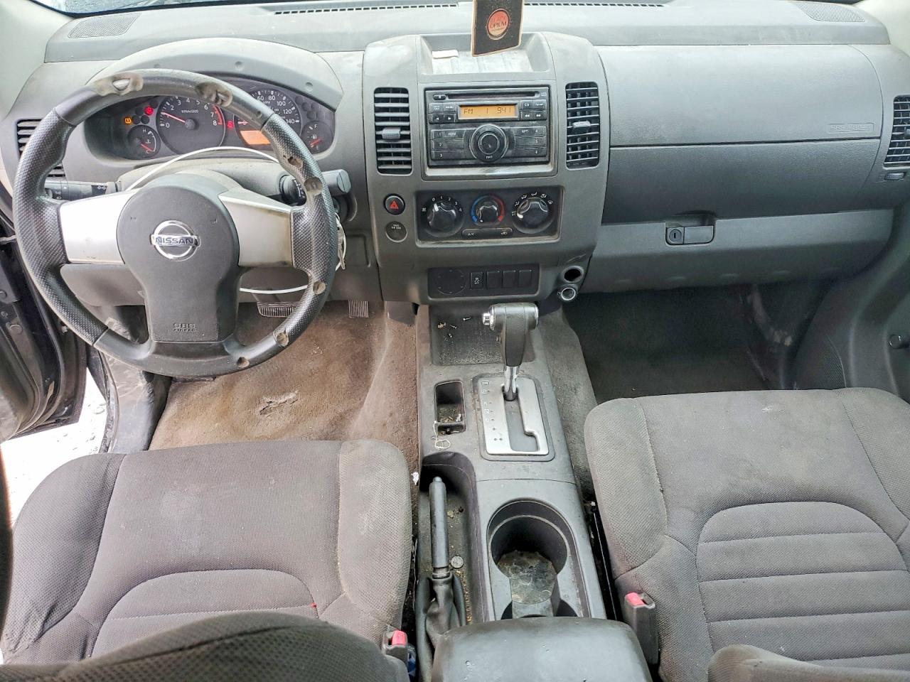 Nissan Frontier S