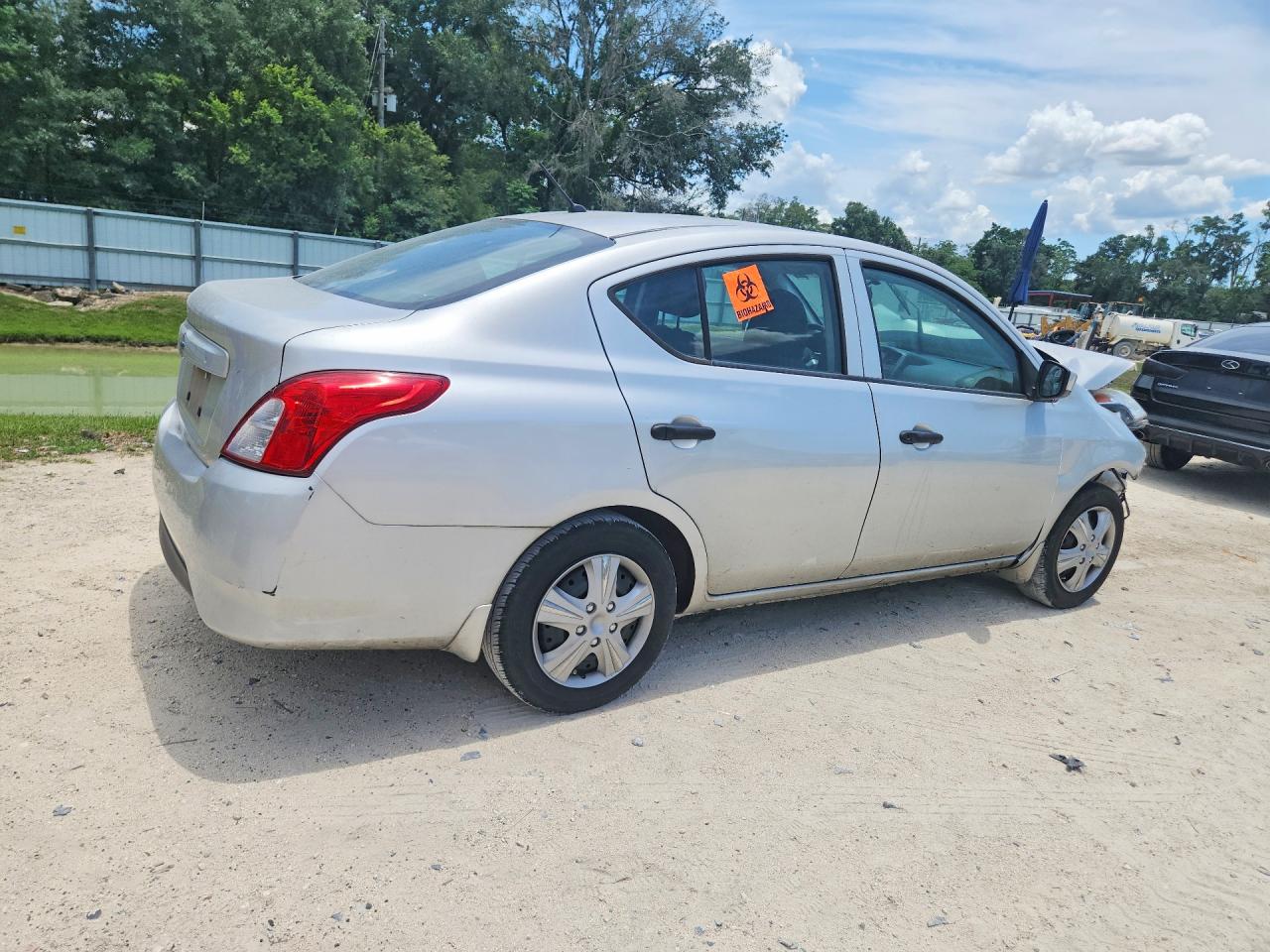 Nissan Versa S