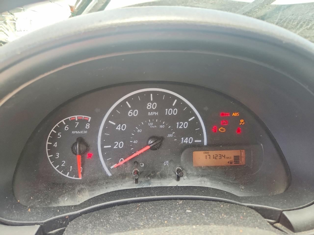 Nissan Versa S