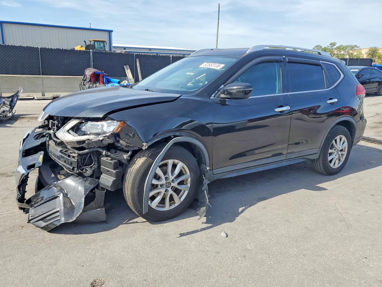 Salvage Nissan Rogue Image