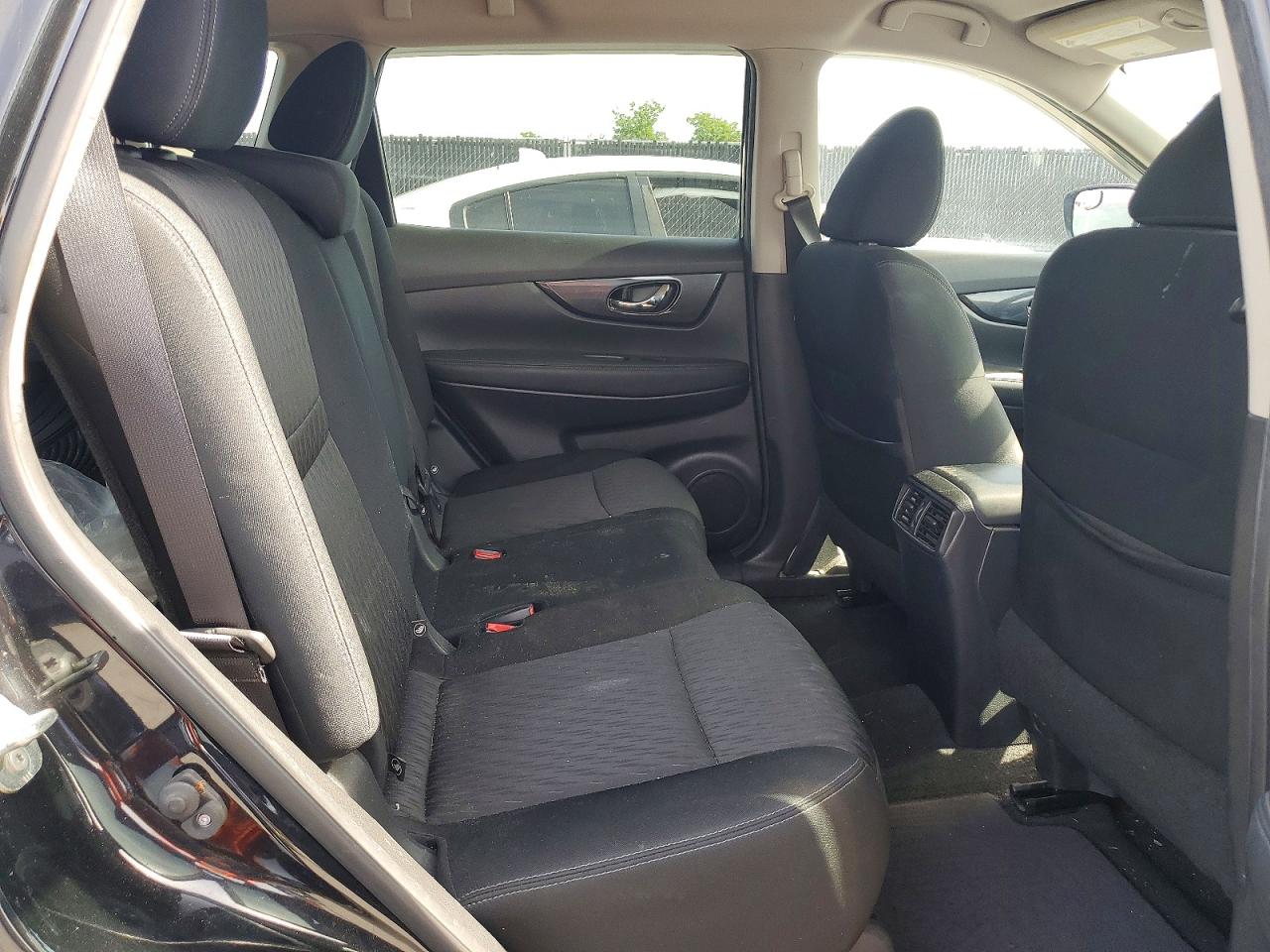 Nissan Rogue Sv