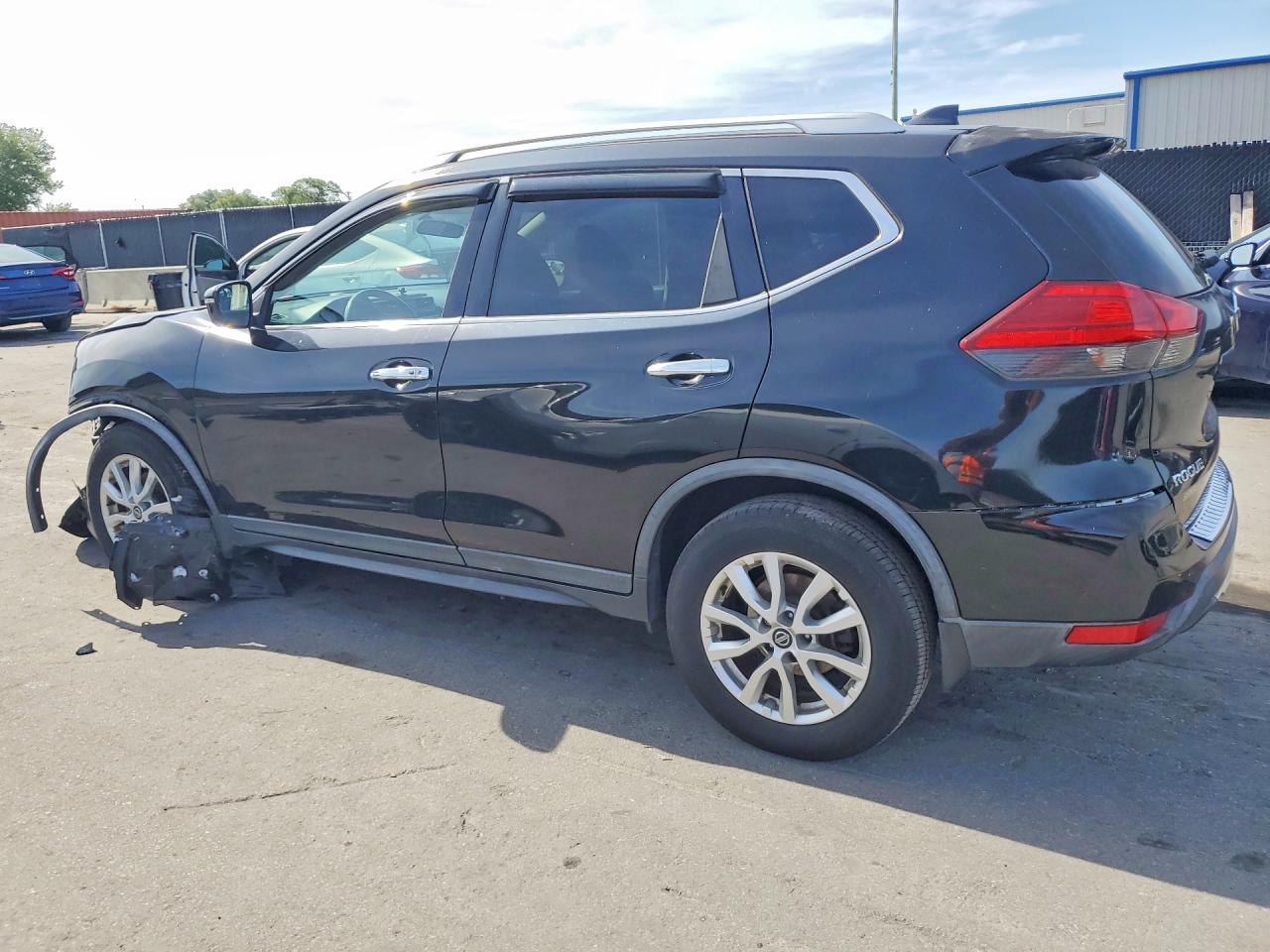 Nissan Rogue Sv