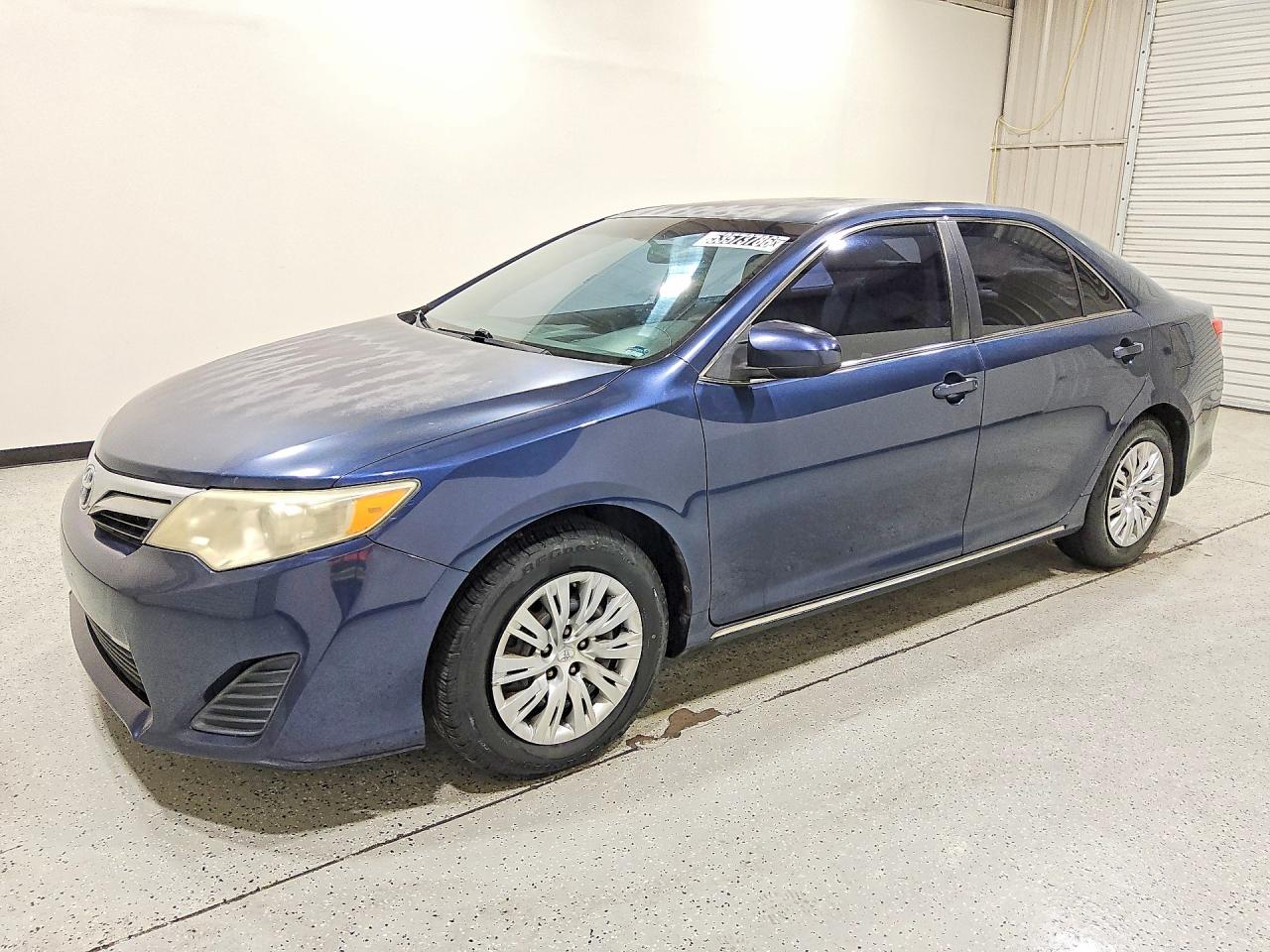 Salvage Toyota Camry Image