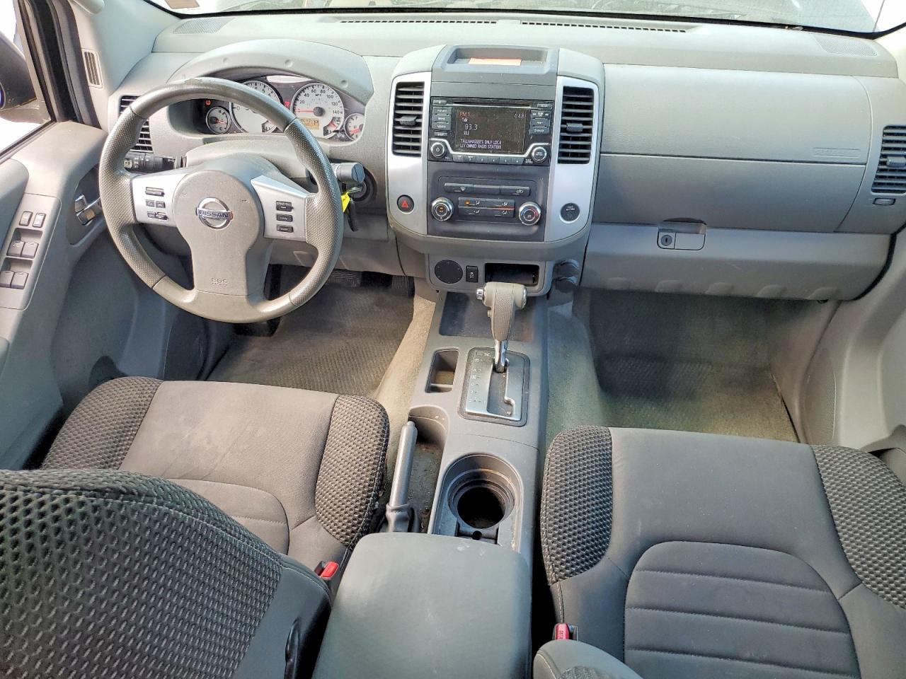 Nissan Frontier Desert Runner