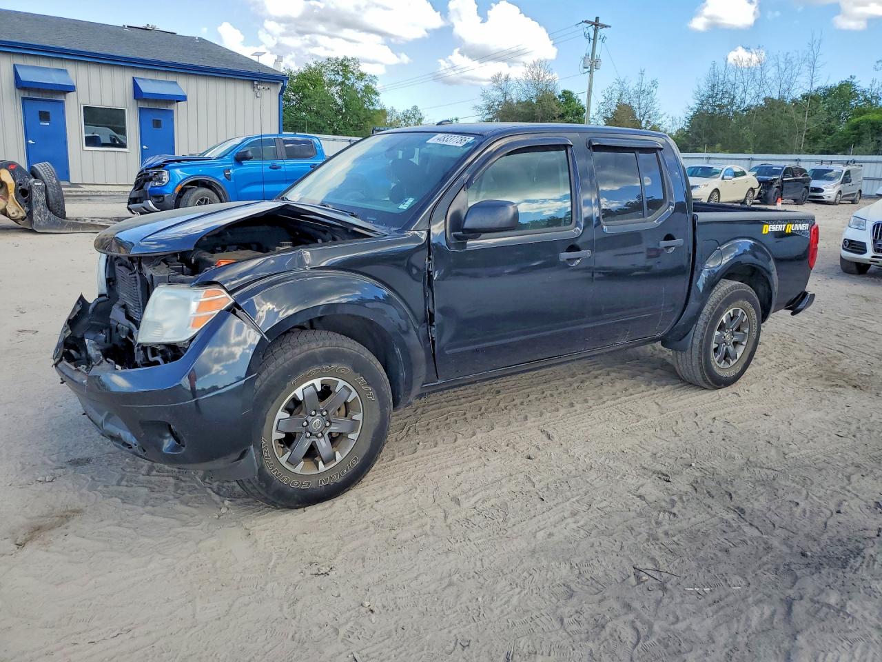 Salvage Nissan Frontier Image