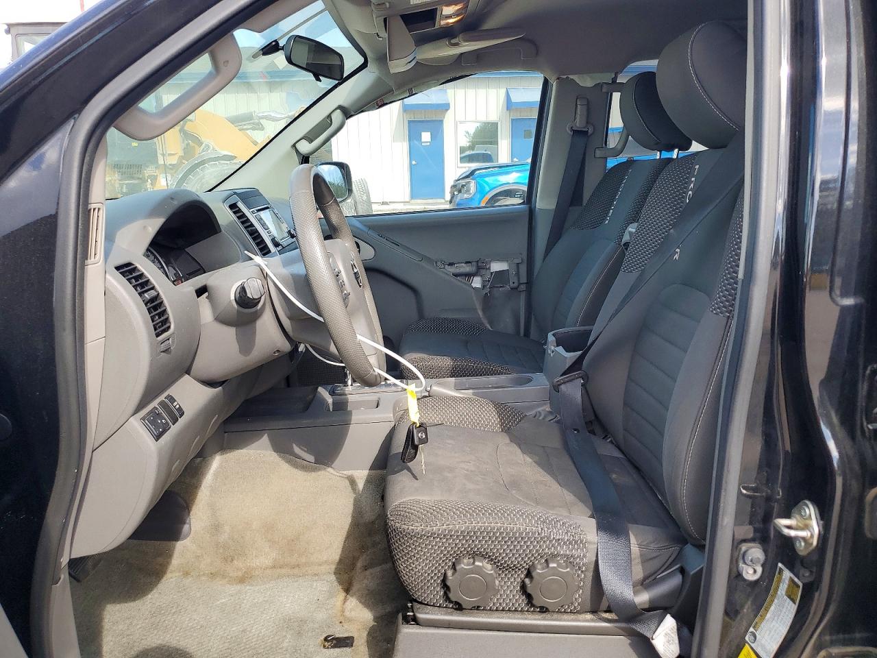 Nissan Frontier Desert Runner
