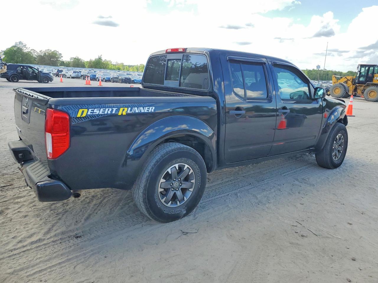 Nissan Frontier Desert Runner