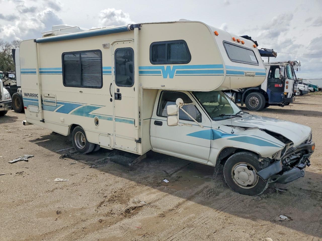 Salvage Winnibago Recreational Vehicle Image