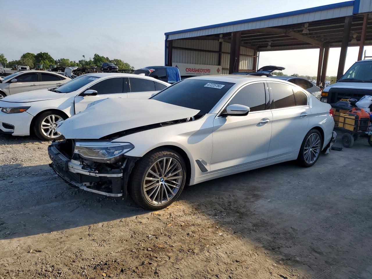 Salvage BMW 5 Series Image