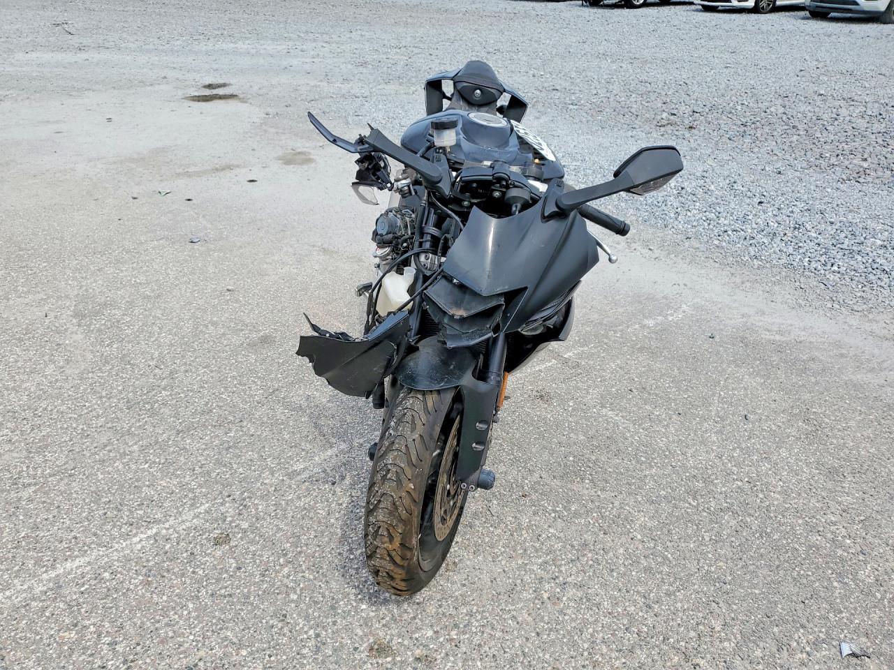 Yamaha Yzf600