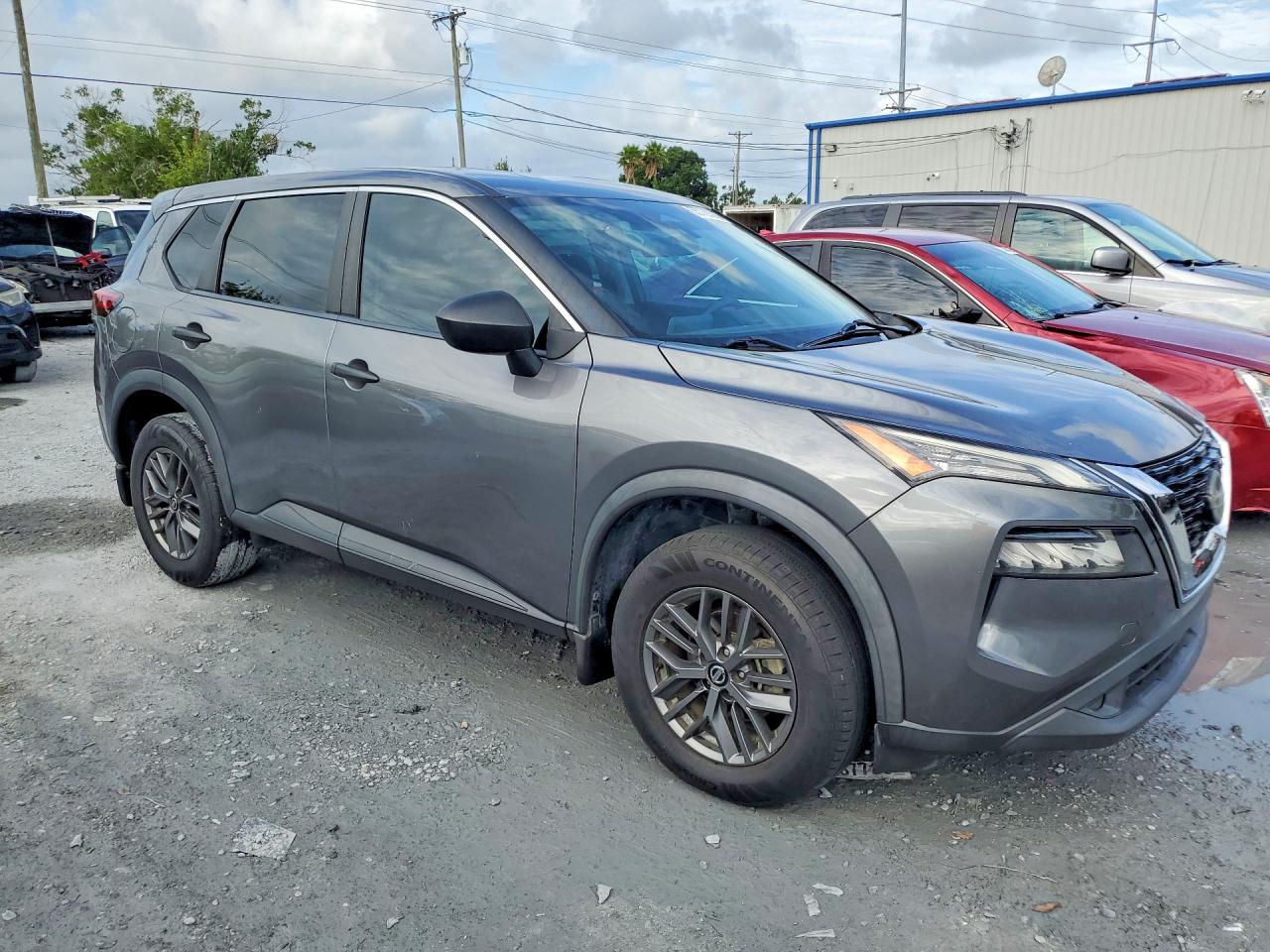 Nissan Rogue S