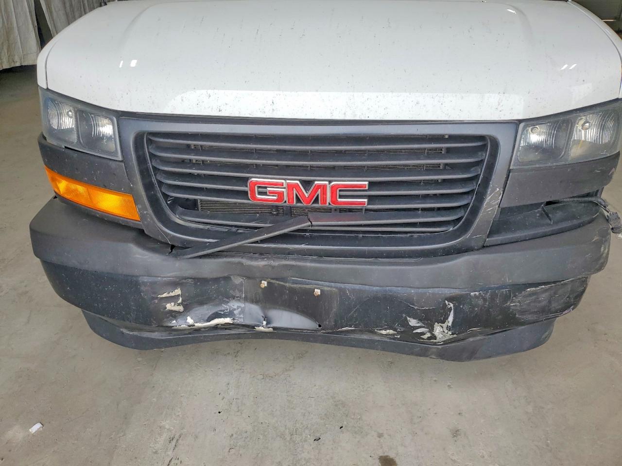 GMC Savana G3500