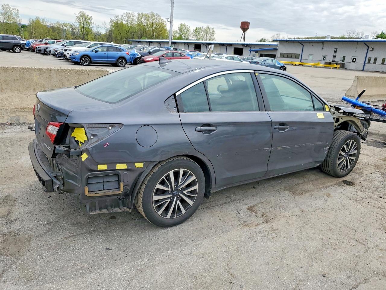 Subaru Legacy 2.5i Premium