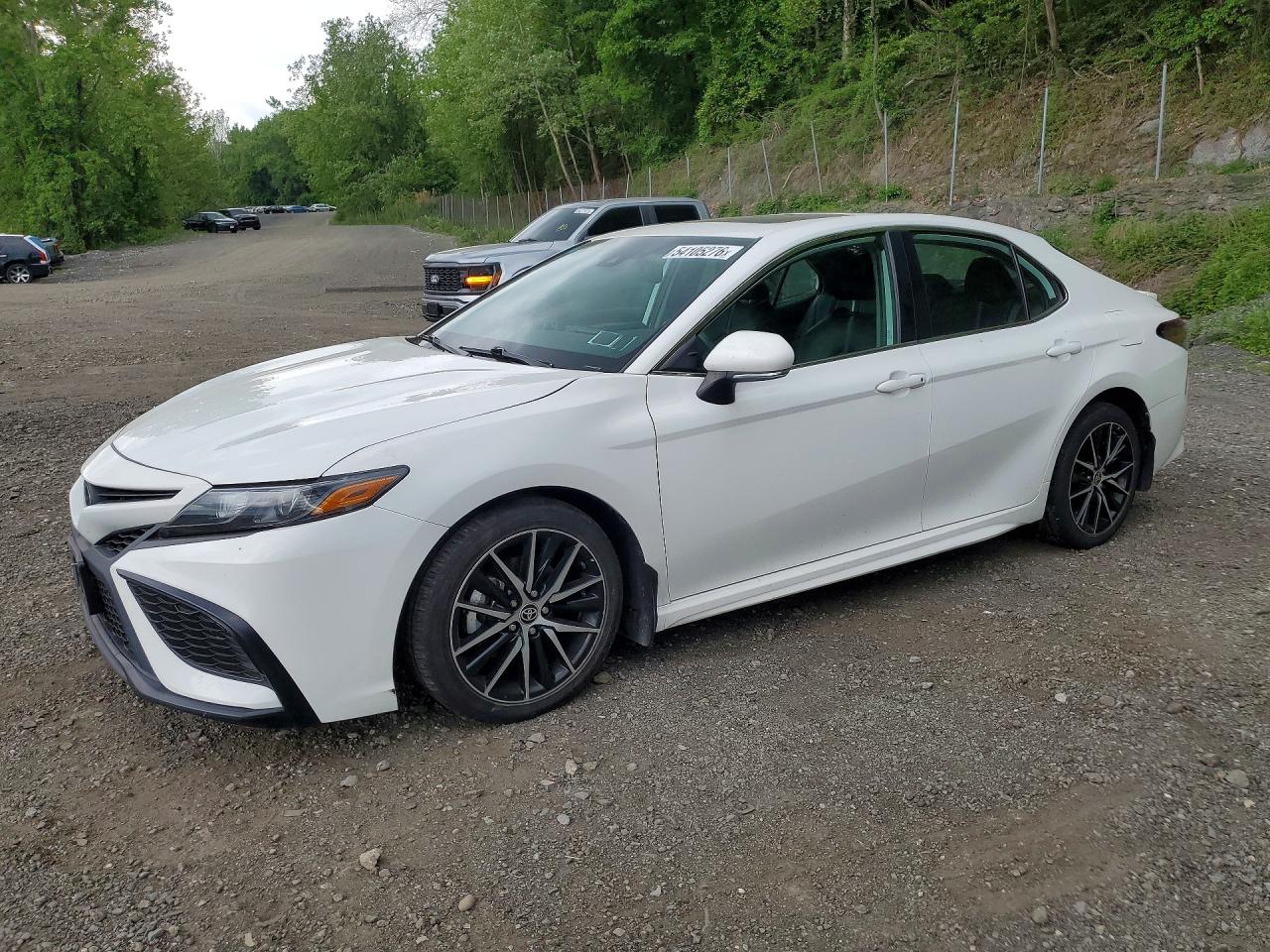 Salvage Toyota Camry Image