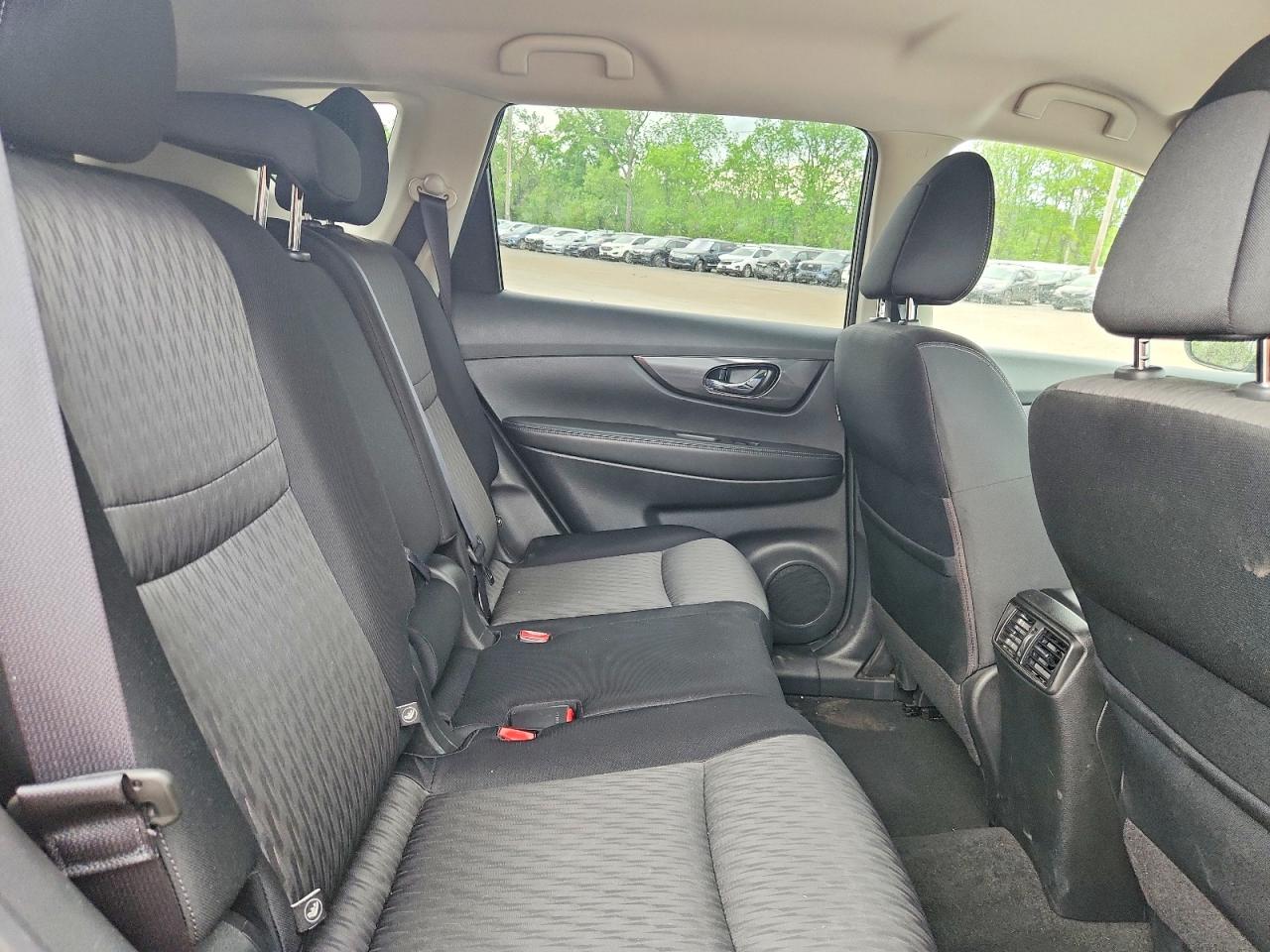 Nissan Rogue Sv
