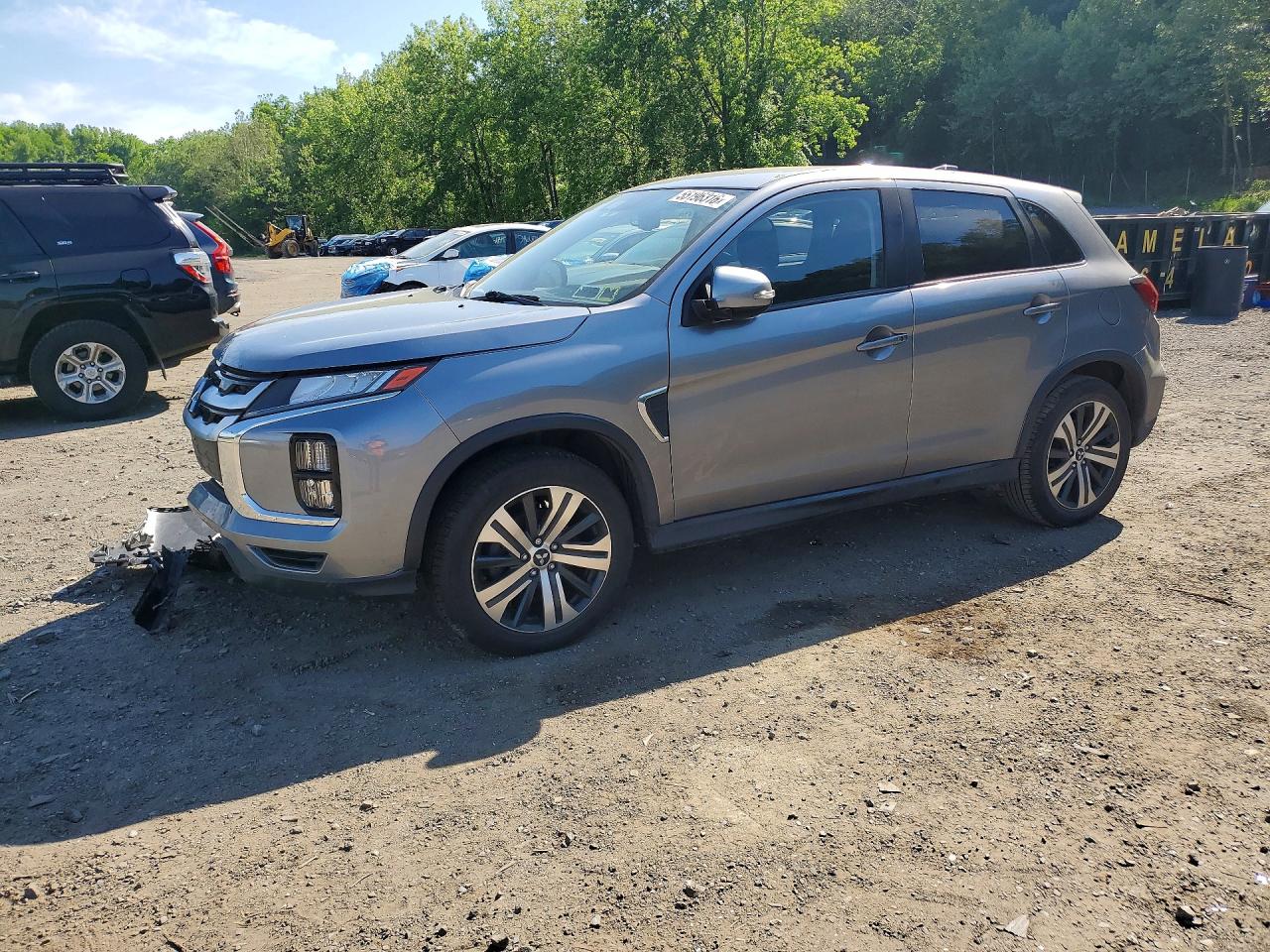 Salvage Mitsubishi Outlander Image