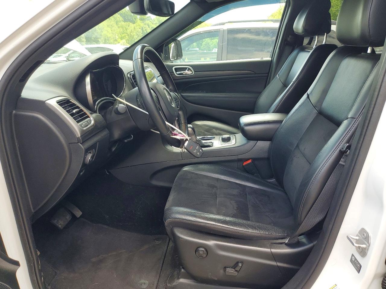 Jeep Cherokee Laredo E