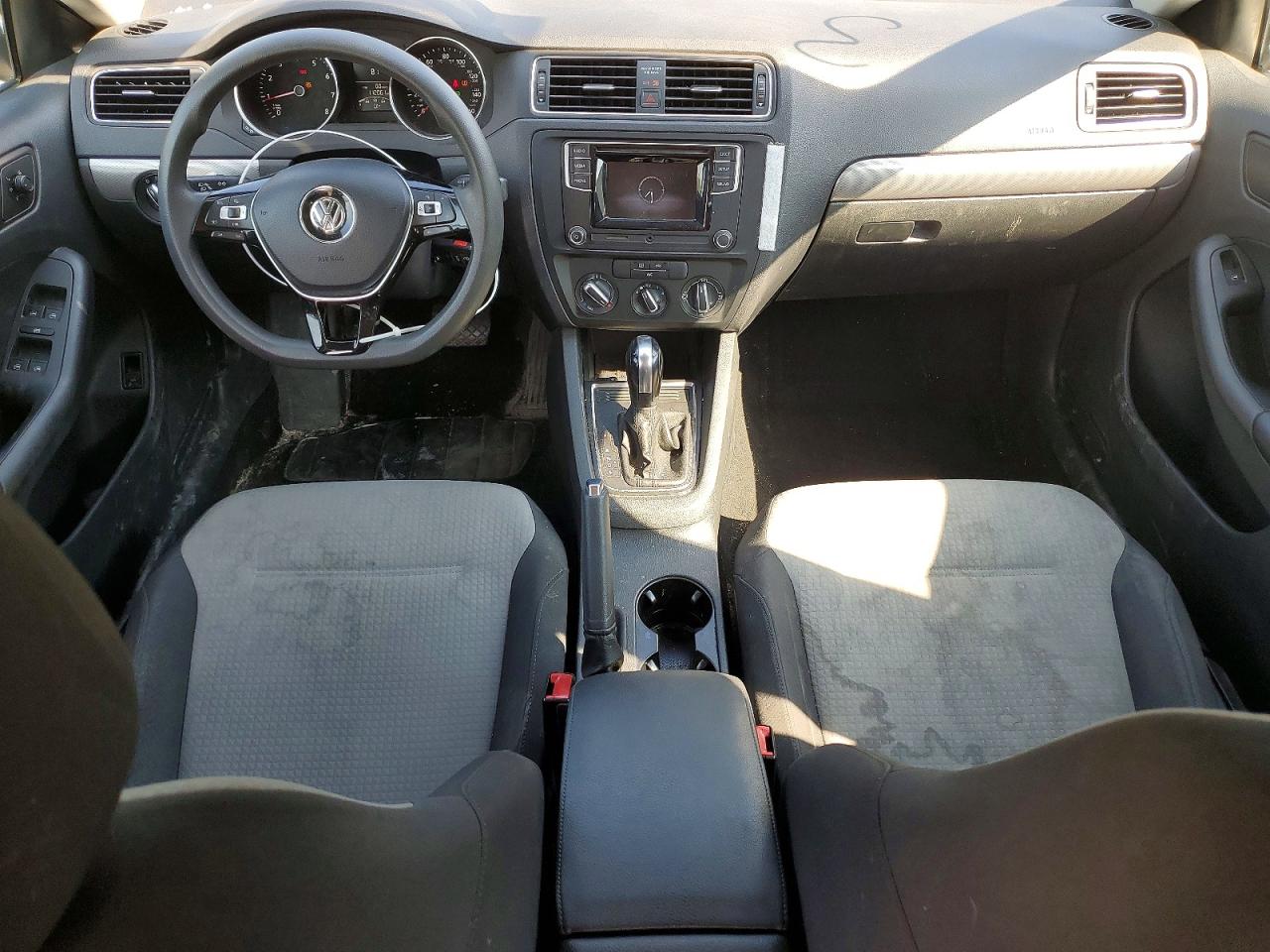 Volkswagen Jetta S