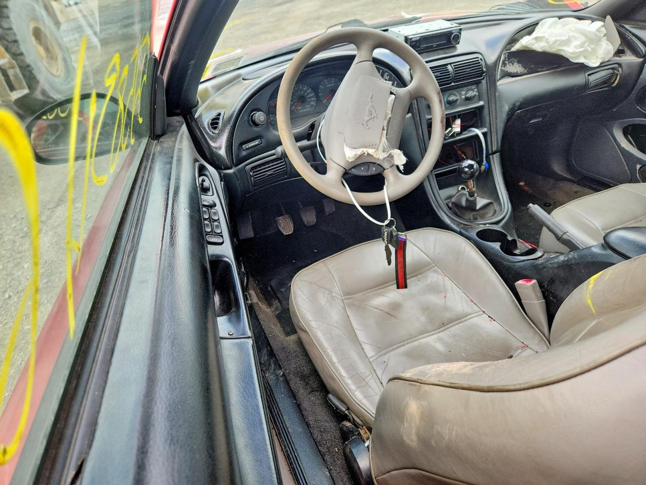 Ford Mustang V6 Convertible