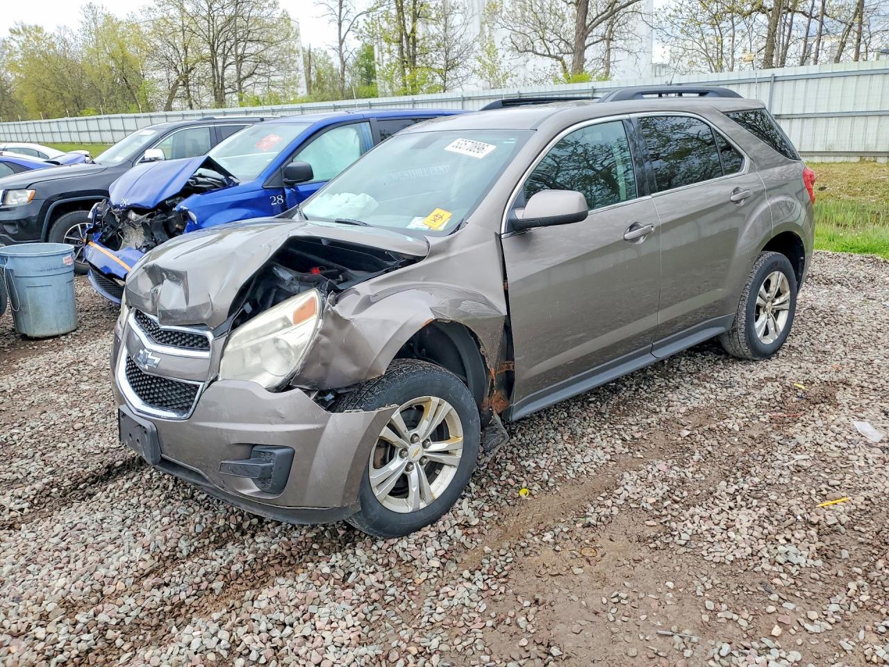 Salvage Chevrolet Equinox Image