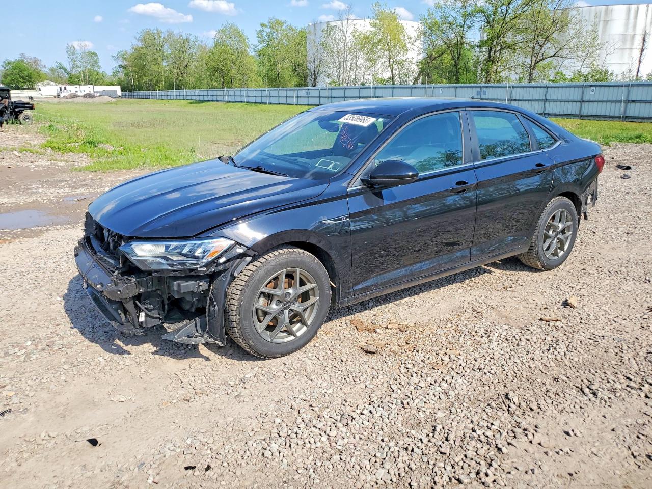 Salvage Volkswagen Jetta Image