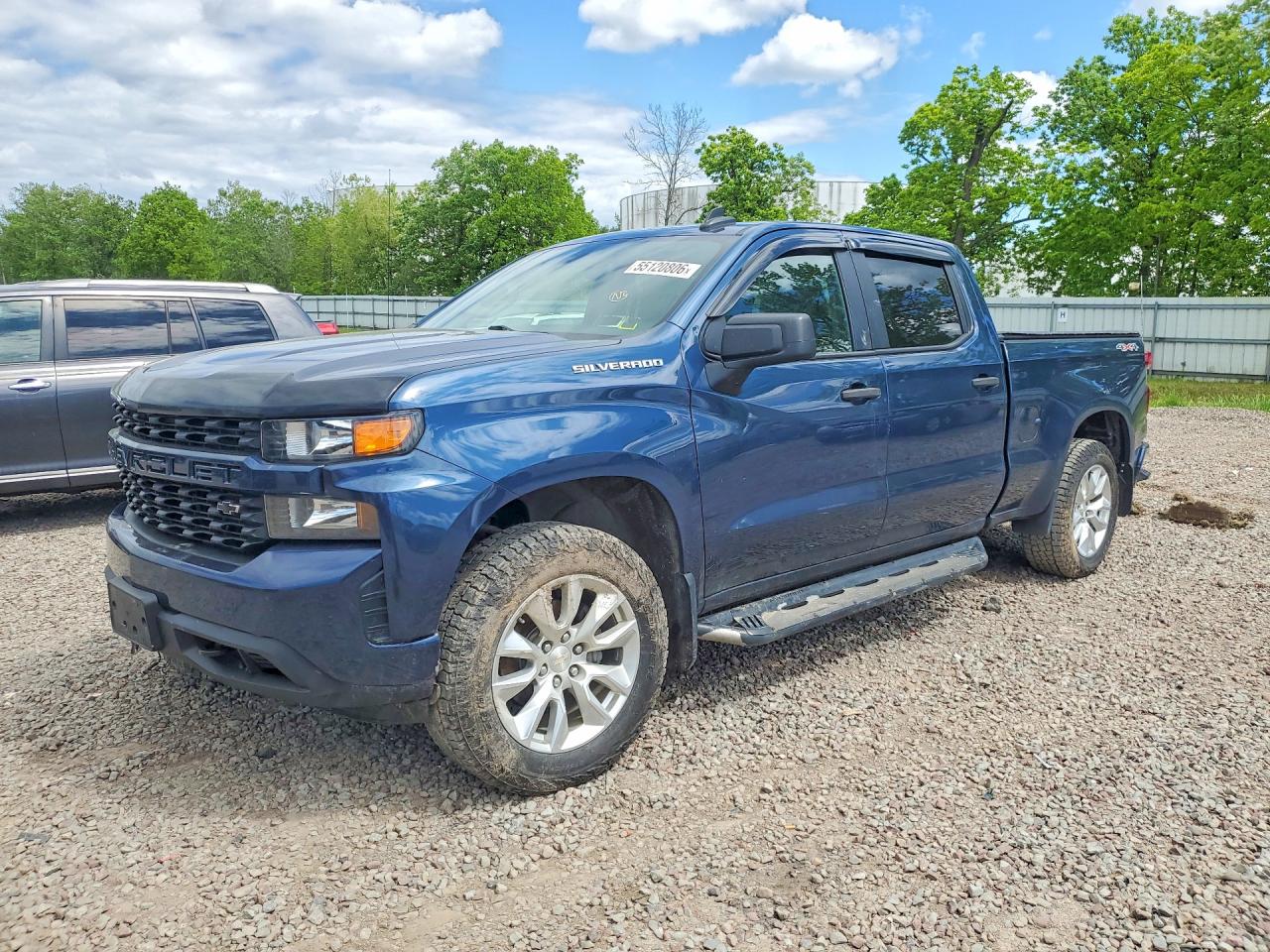 Salvage Chevrolet Silverado Image