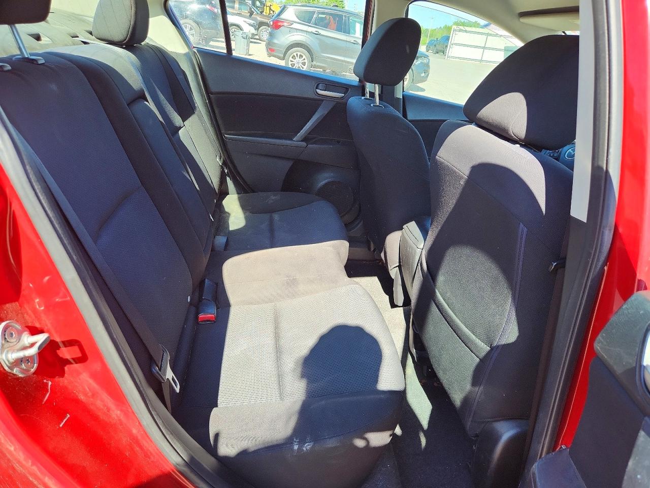 Mazda 3 I
