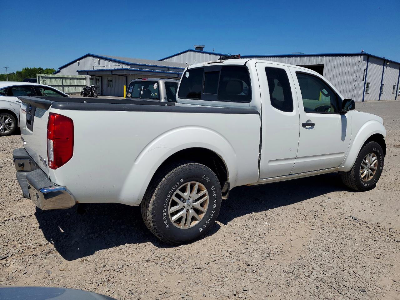 Nissan Frontier Sv V6
