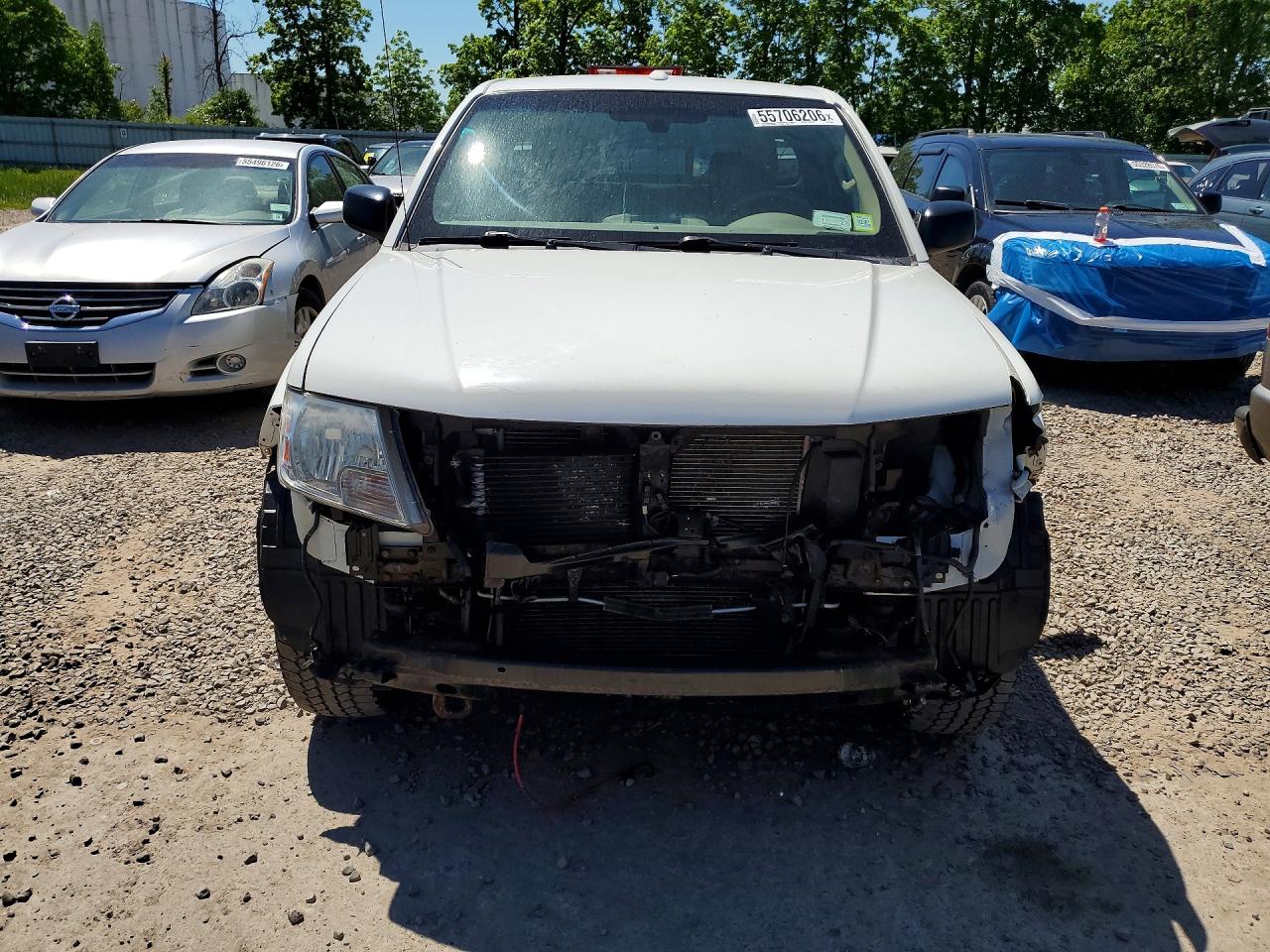 Nissan Frontier Sv V6