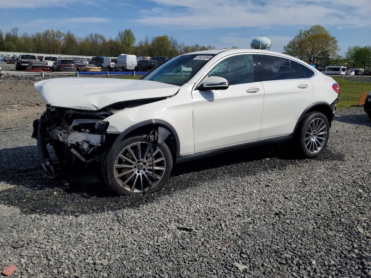 Salvage Mercedes-Benz GLC Image