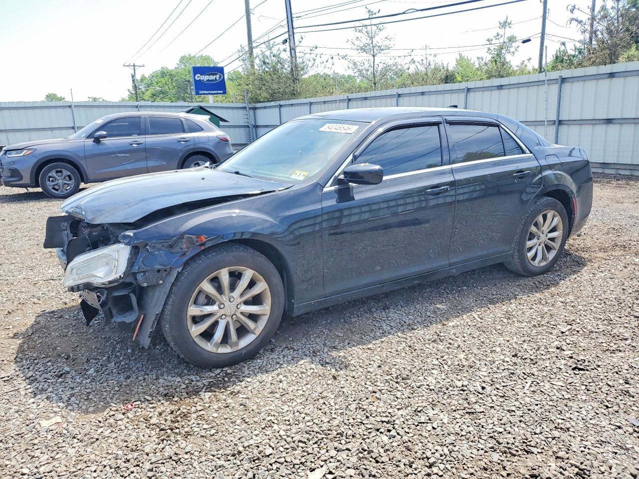 Salvage Chrysler 300 Image