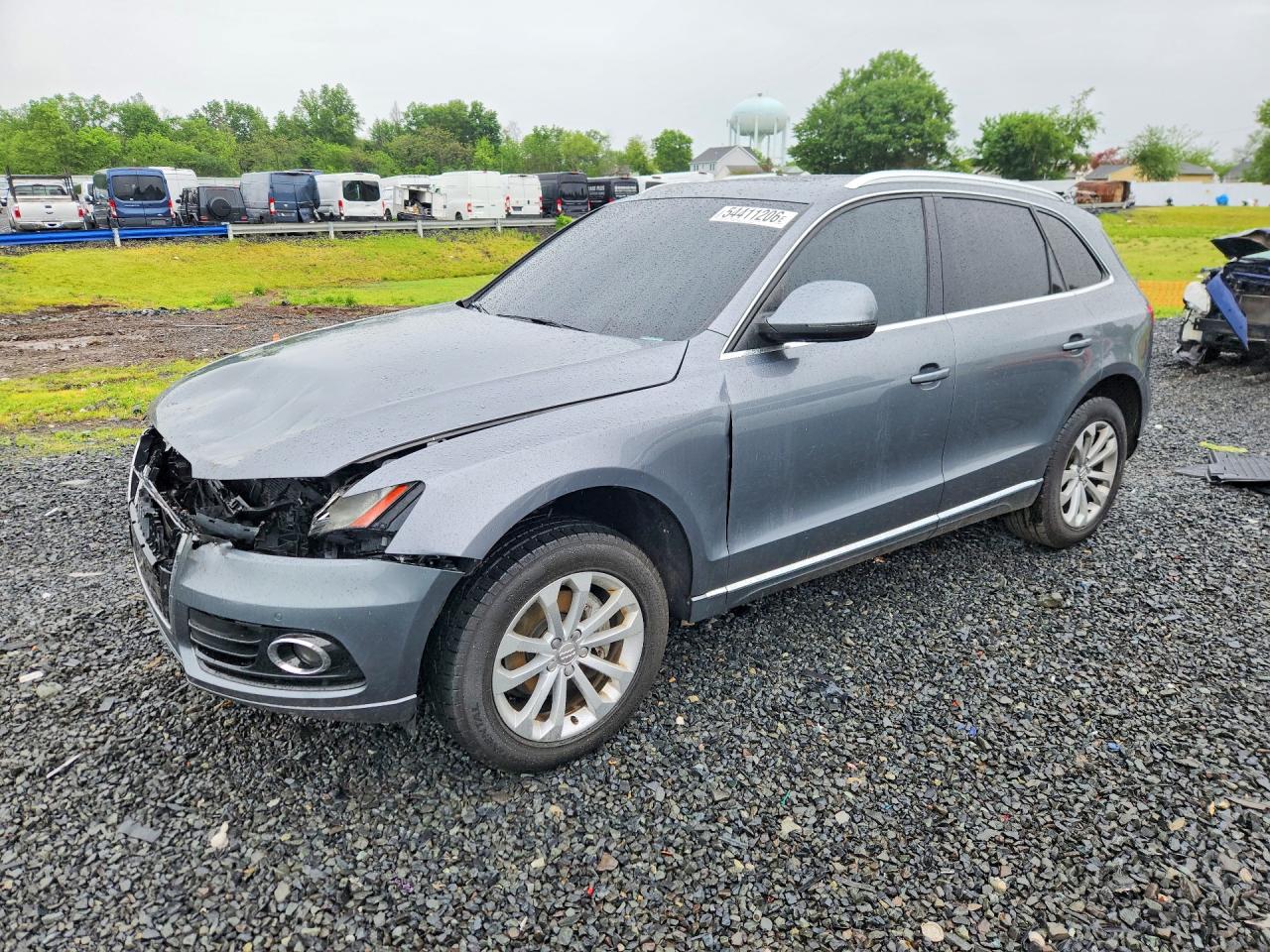 Salvage Audi Q5 Image