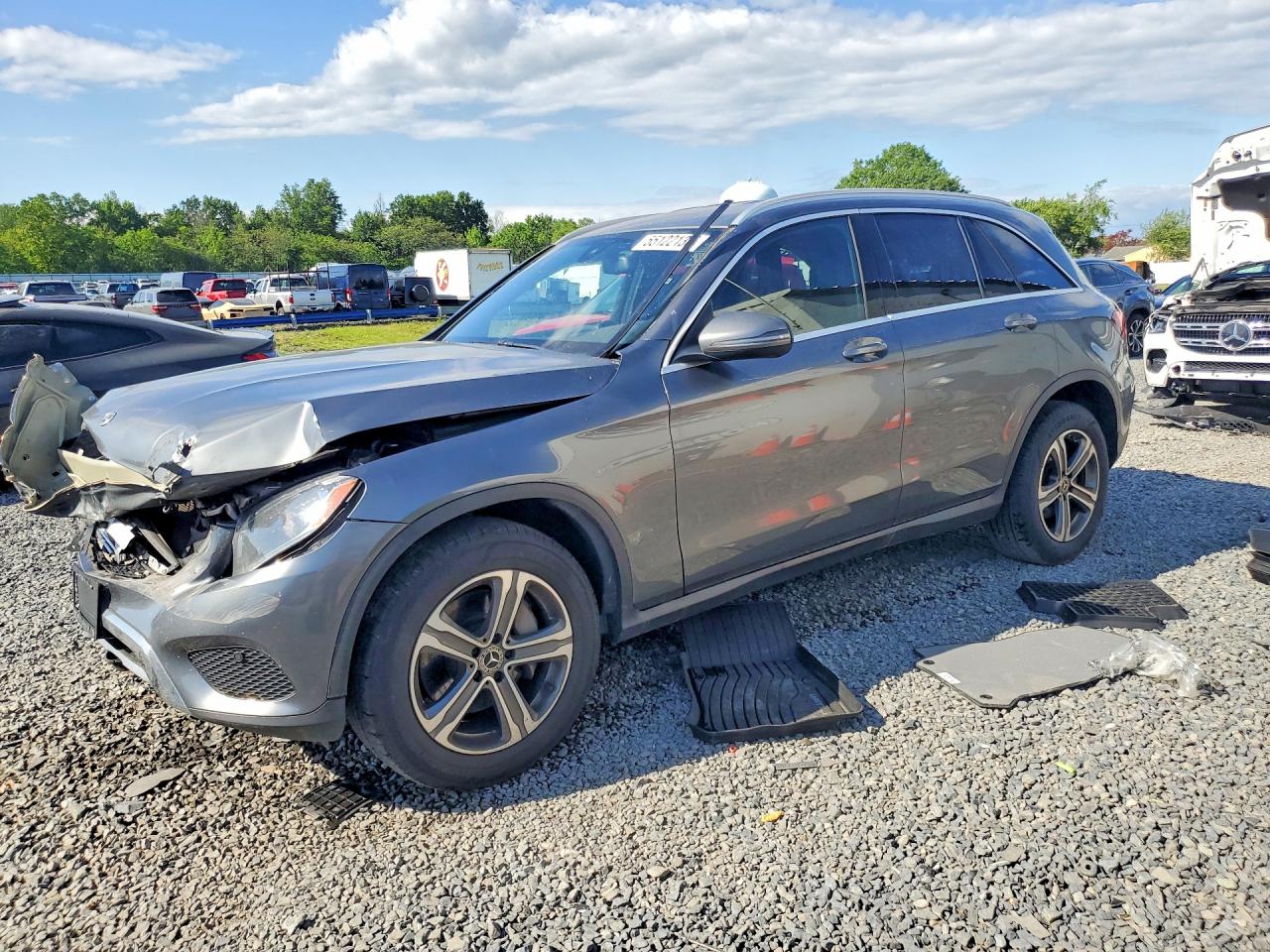 Salvage Mercedes-Benz GLC Image