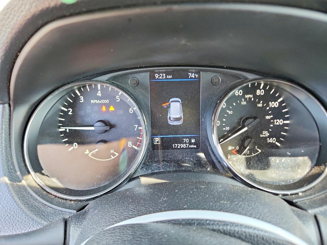 Nissan Rogue S