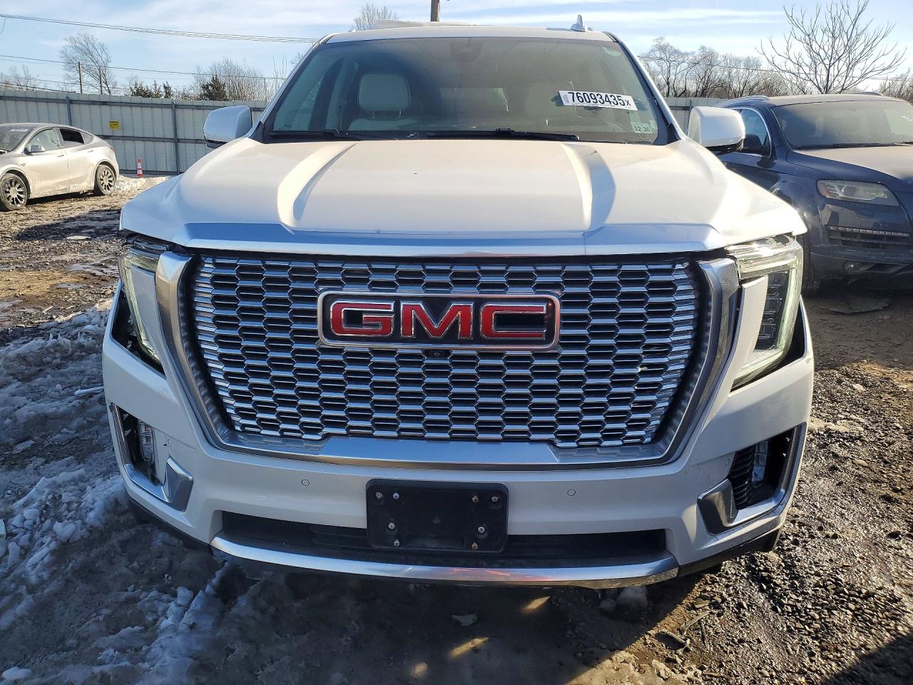 GMC Yukon Denali