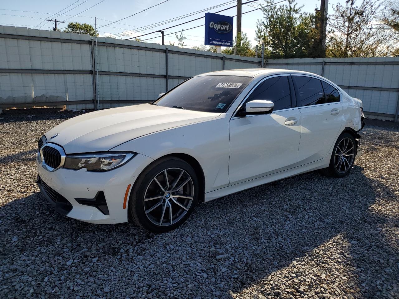 Salvage BMW 3 Series Image