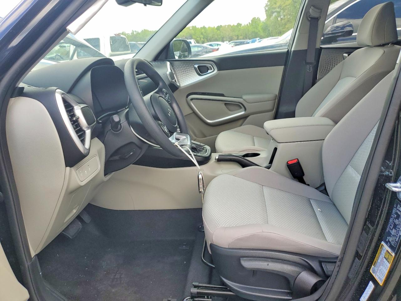 Kia Soul Lx