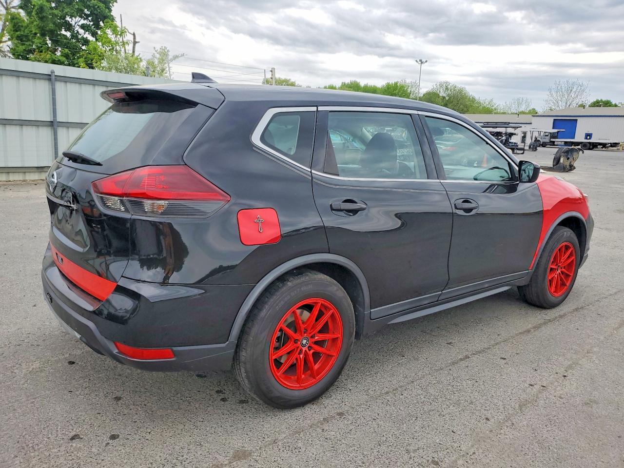 Nissan Rogue S