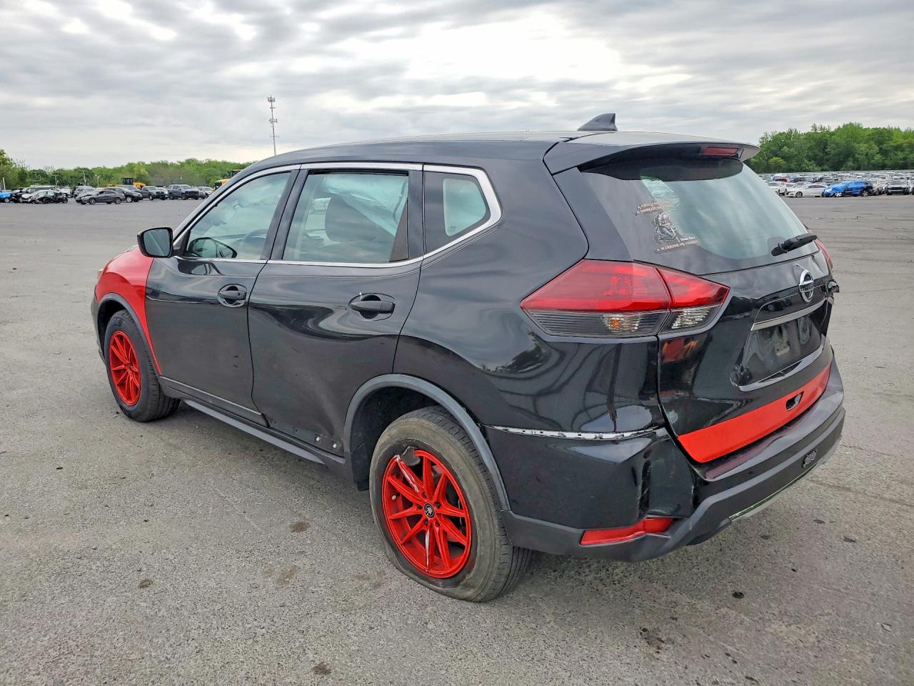 Nissan Rogue S