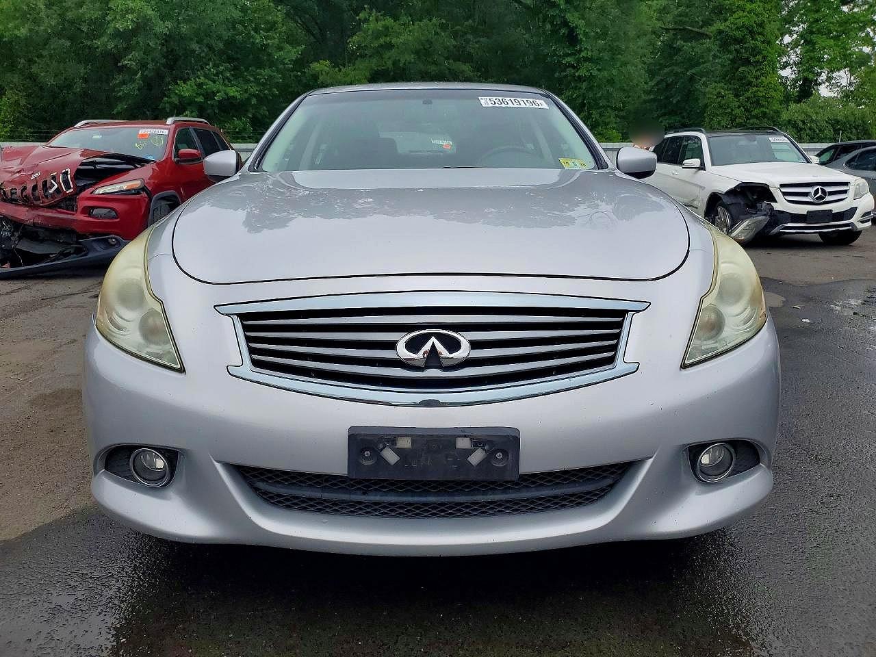 INFINITI G37 X